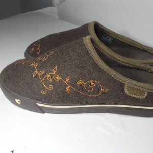 Keen Brown and Tan Mules with Embroidered Design